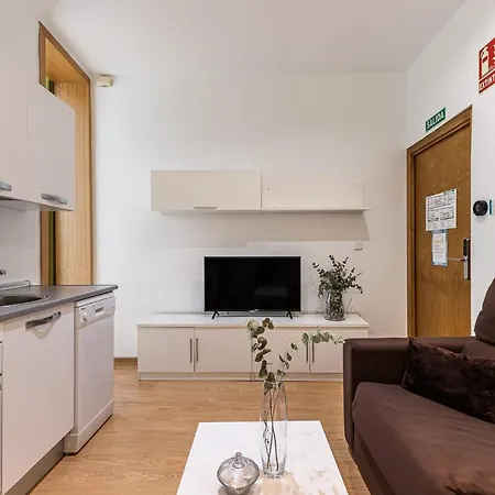 Waou Apartamentos En Sol Confort 4 Madrid Exterior photo